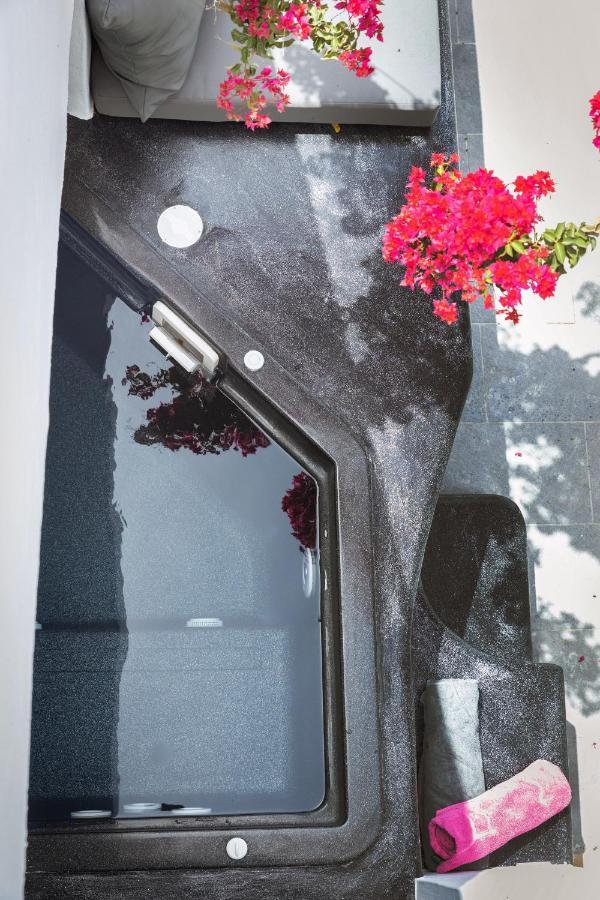 Sensia Luxury Studio With Hot Tub أويا المظهر الخارجي الصورة